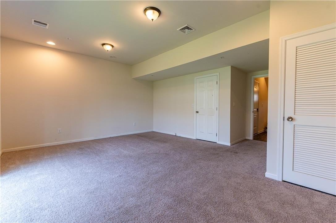 1374 Black Forest Dr - Photo 5 of 35