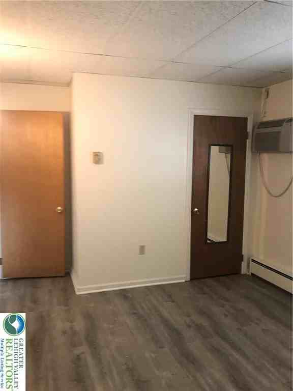 3550 Linden St #B - Photo 6 of 7