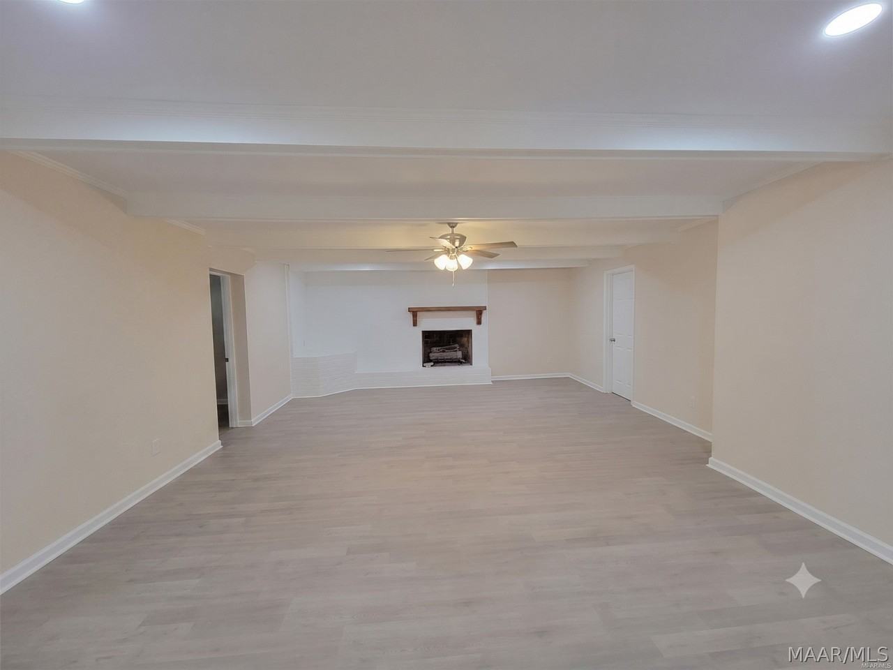 950 Karen Rd - Photo 7 of 20