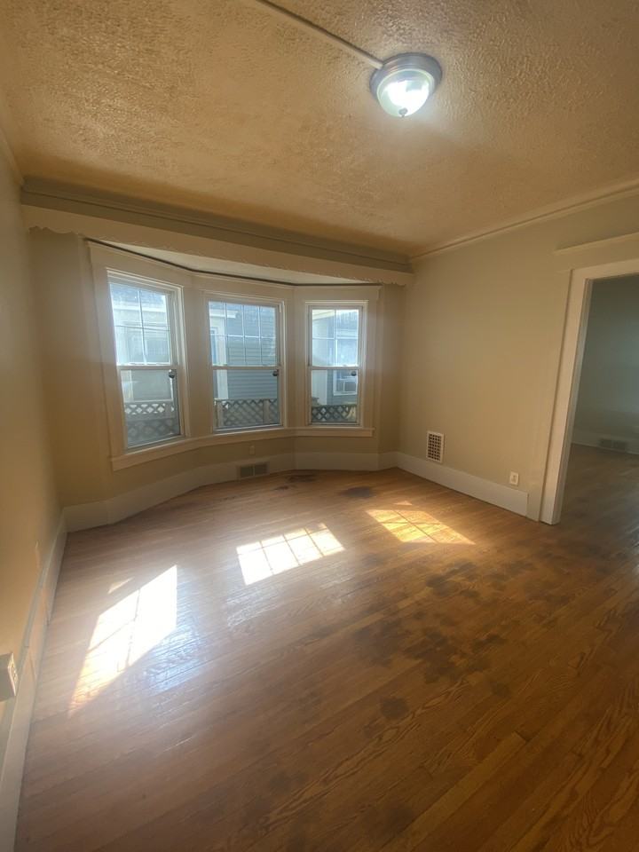 372-374 Lake View Pk - 372 DN #372DN - Photo 4 of 10