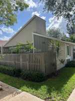 featured image of 578 Woodgate Cir #E