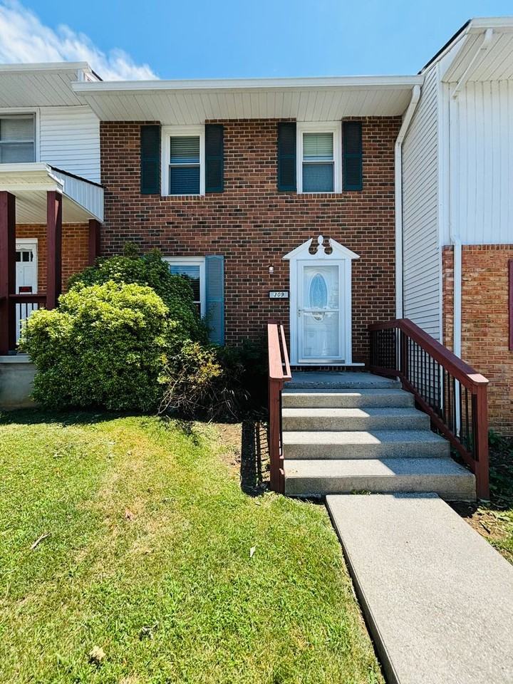 309 Fairfax Rd - Photo 7 of 24