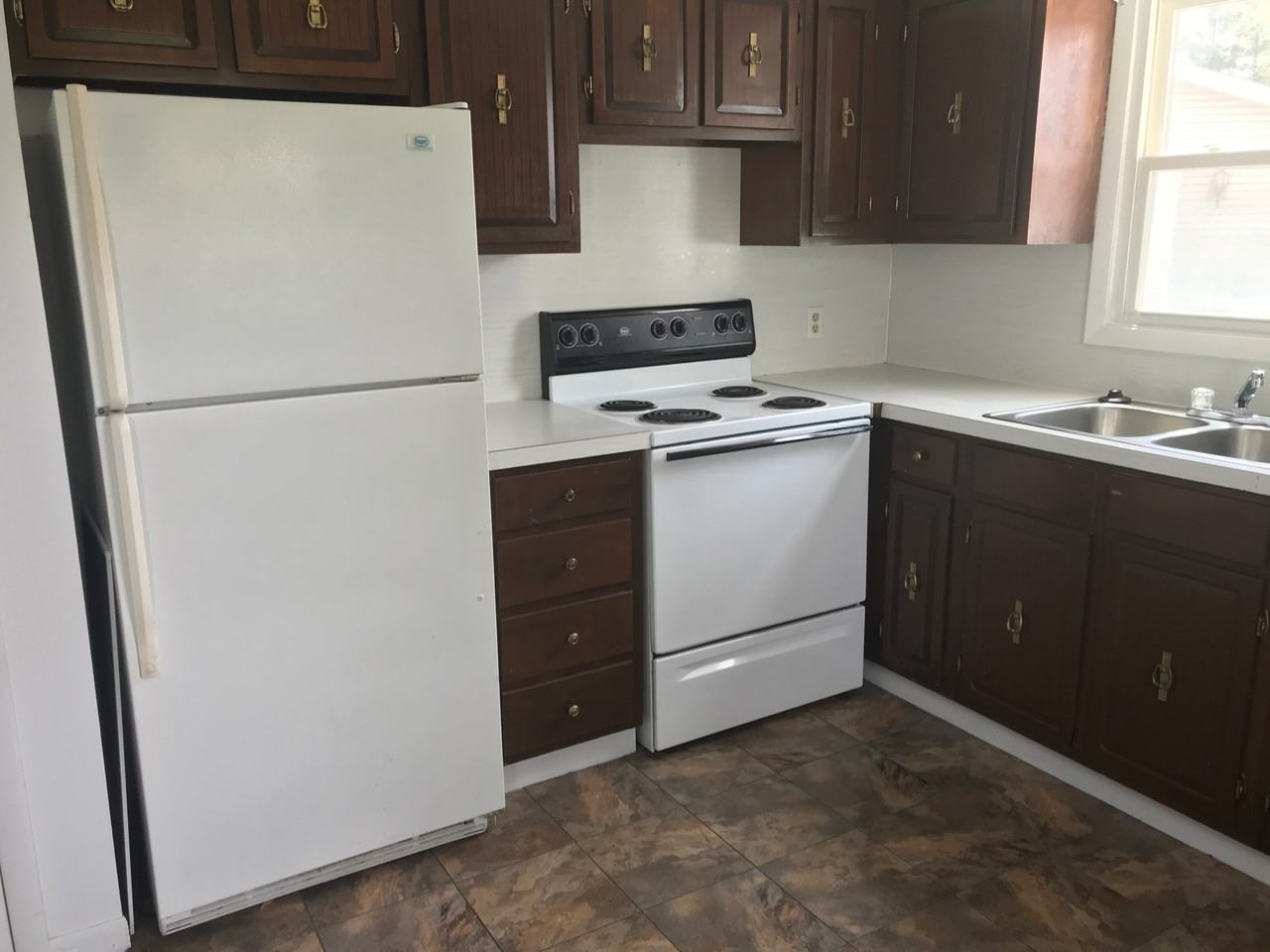 810 Virginia Ave #810 - Photo 3 of 23