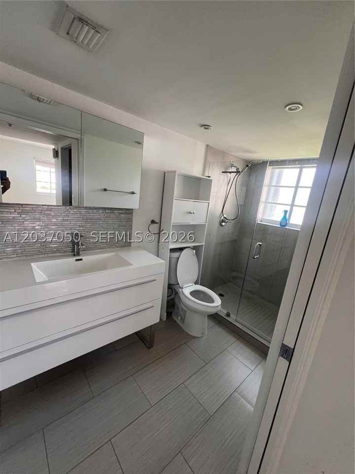 4370 Nw 107th Ave #202 - Photo 7 of 24