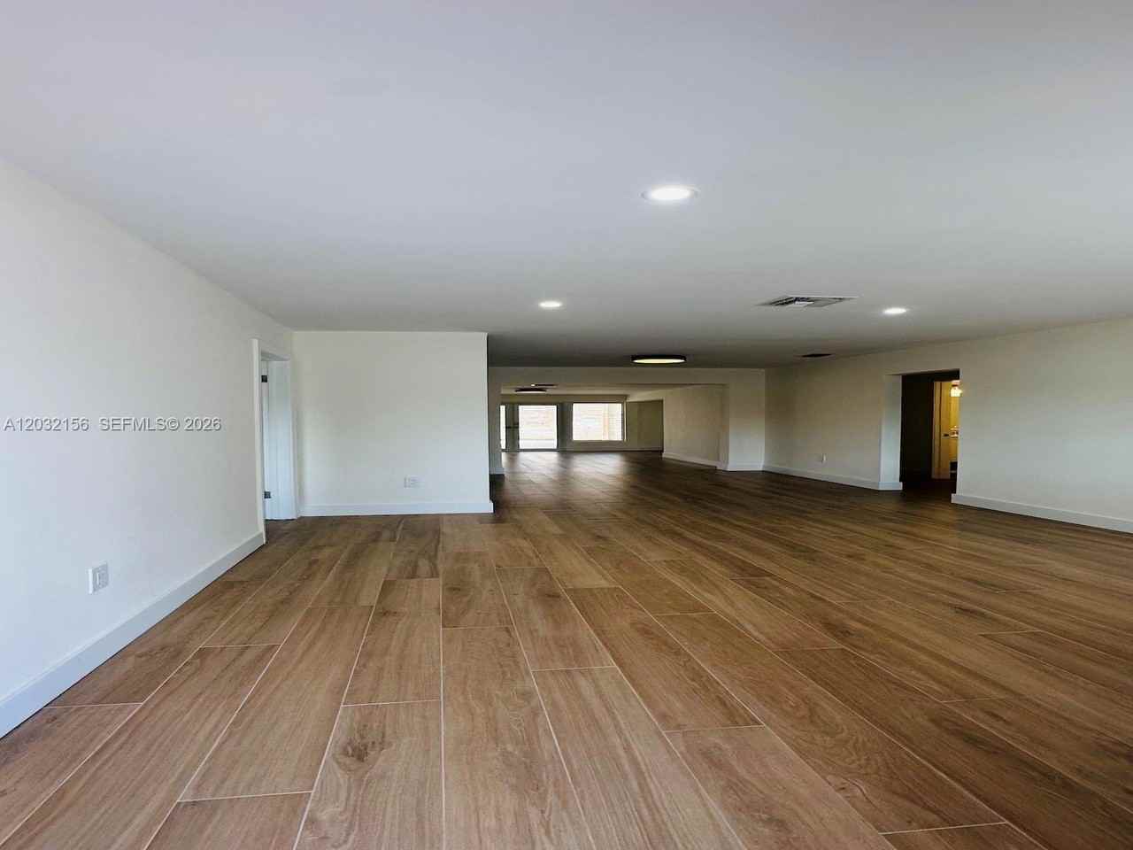 4122 Sw 69th Ave - Photo 3 of 5