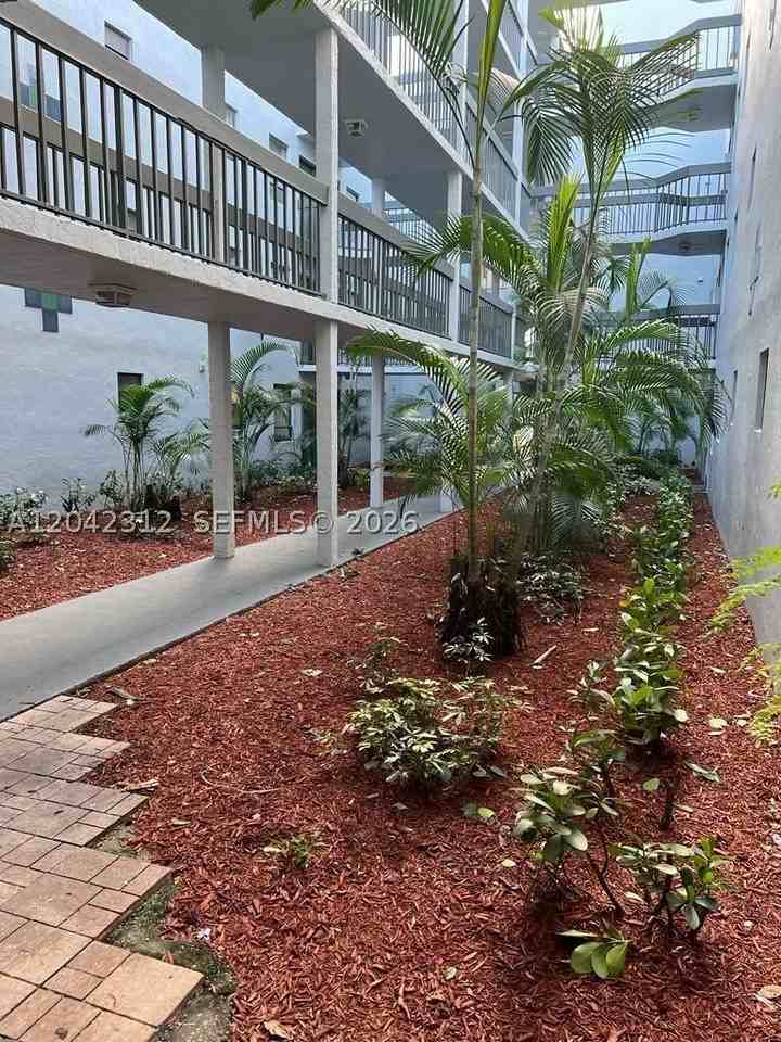 1950 N Congress Ave #105 - Photo 6 of 18