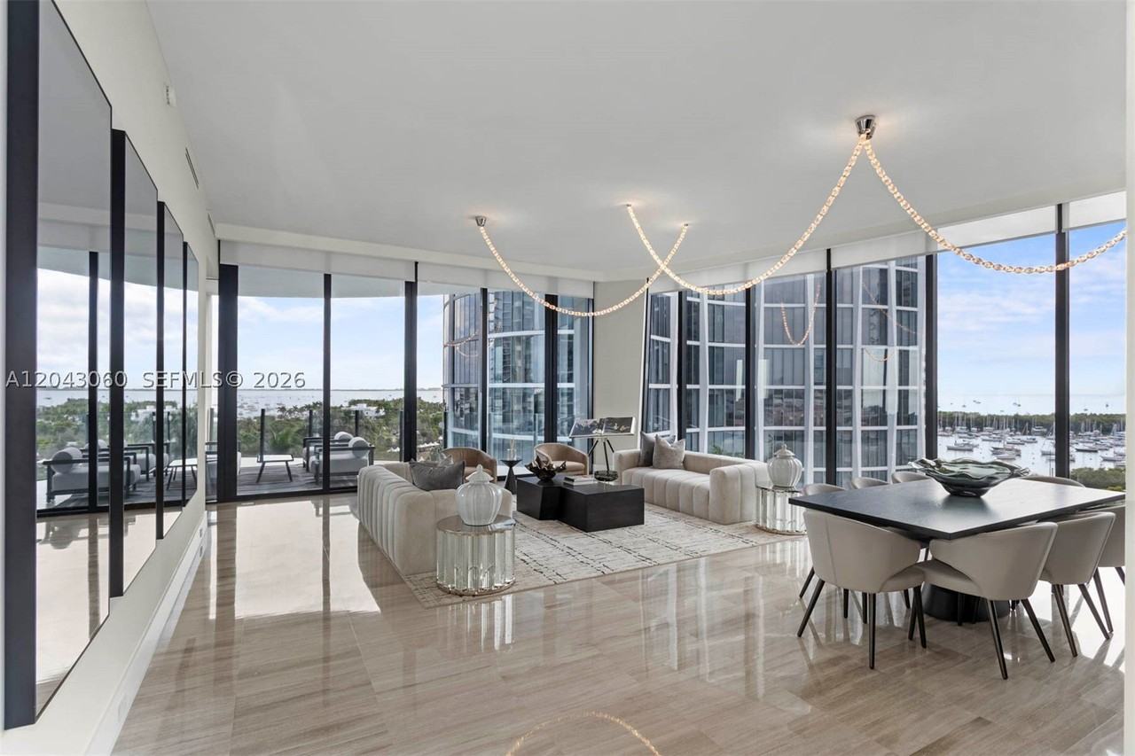 2821 S Bayshore Dr #8A - Photo 4 of 50