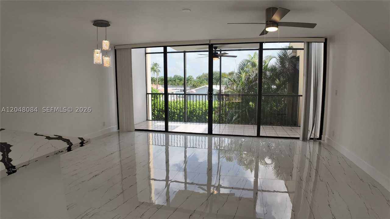2801 Sw 87th Ave #1009 - Photo 4 of 32
