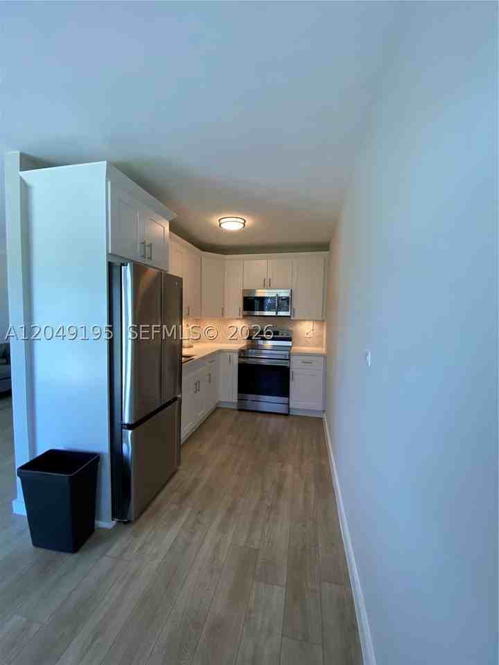 11121 Sw 46th St - Photo 6 of 13