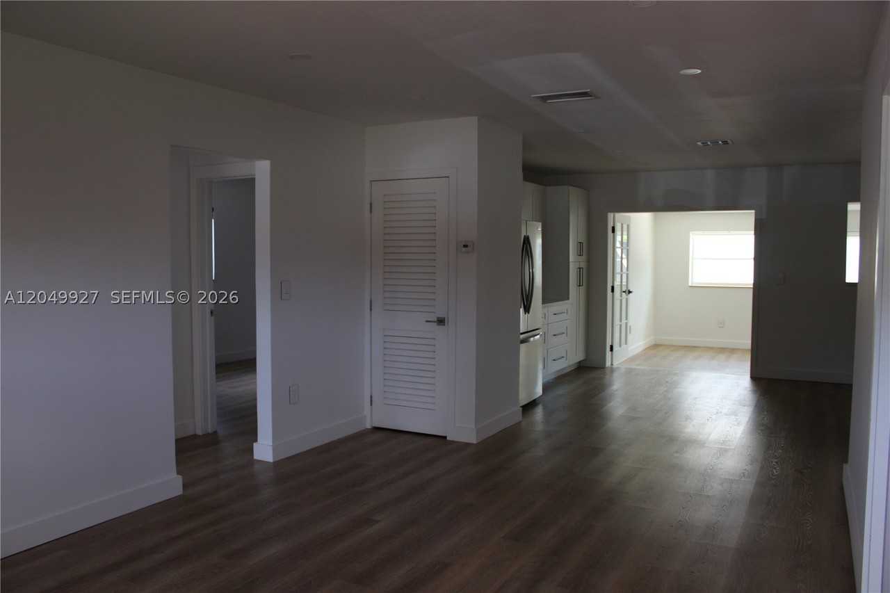 3825 Sw 88th Ct #3825 - Photo 6 of 49