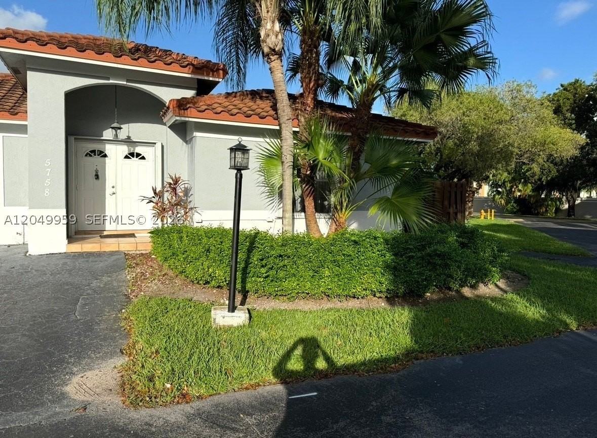 5758 Nw 97th Pl #0 - Photo 3 of 29