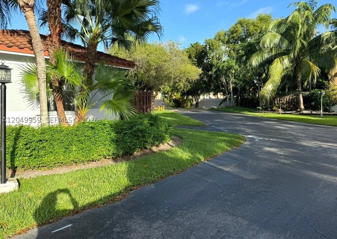 5758 Nw 97th Pl #0 - Photo 5 of 29