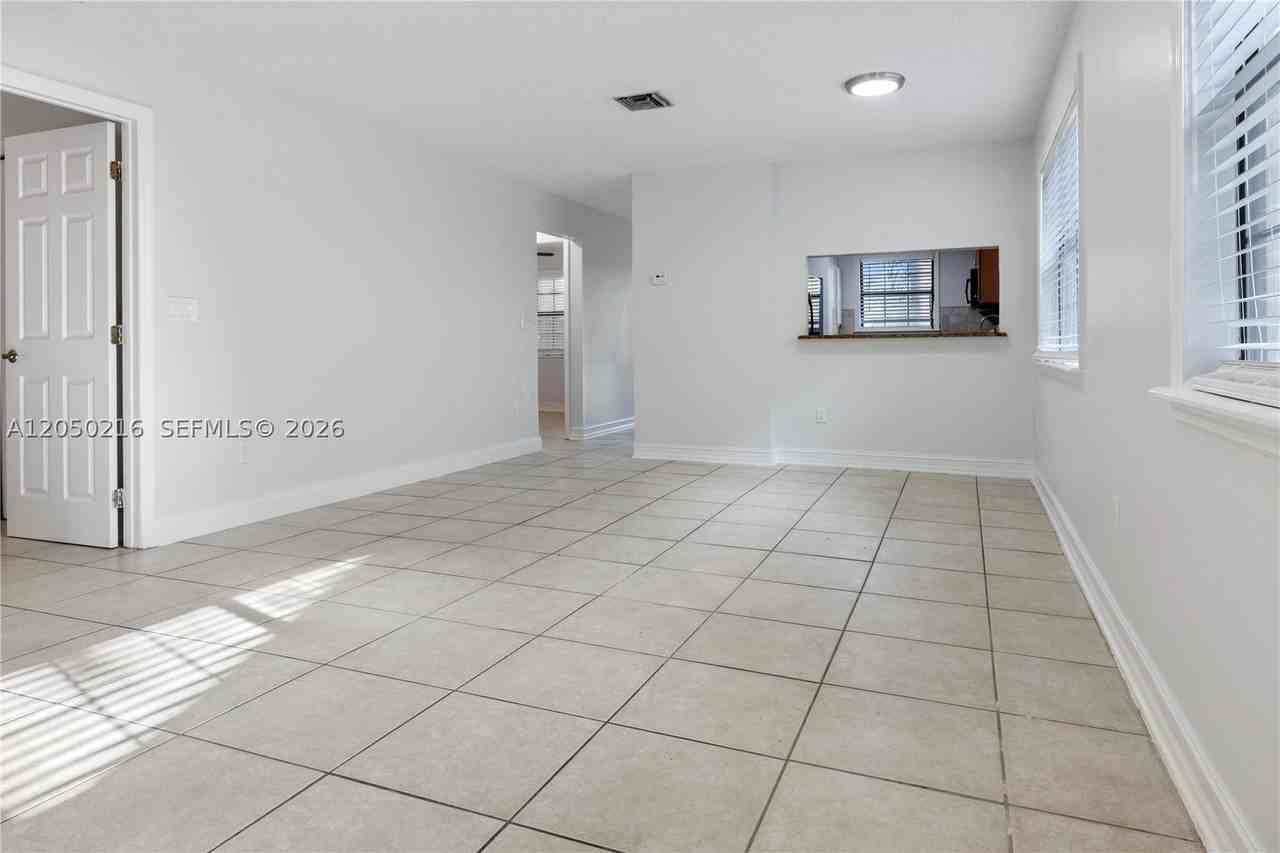 5236 Treetops Dr #L104 - Photo 7 of 19