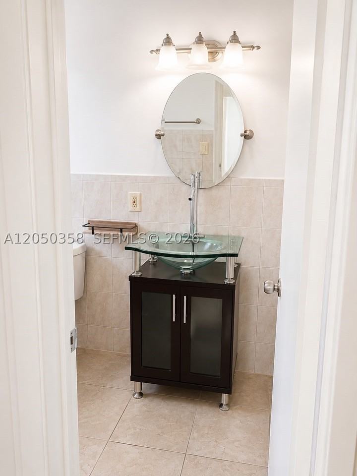 6345 W 16th Ave - Photo 5 of 11