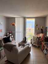 215 Sw 42nd Ave #603 - Photo 1 of 1