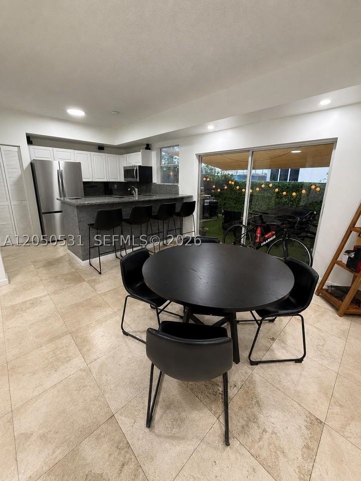 5230 Nw 109th Ave #4 - Photo 6 of 18