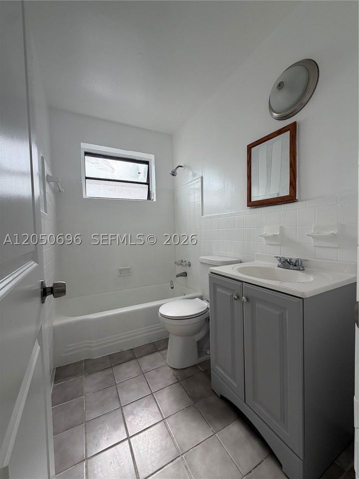 760 Ne 131st St #760 - Photo 6 of 14