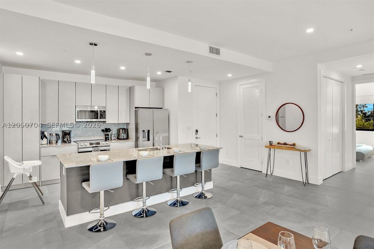 2100 Miami Rd #303 - Photo 3 of 44