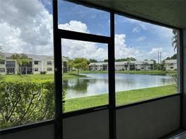 featured image of 960 N Franklin Ave #960G