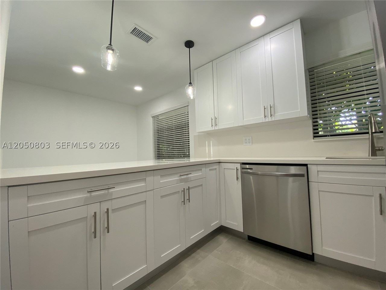 3626 Sw 16th St #3626 - Photo 3 of 23