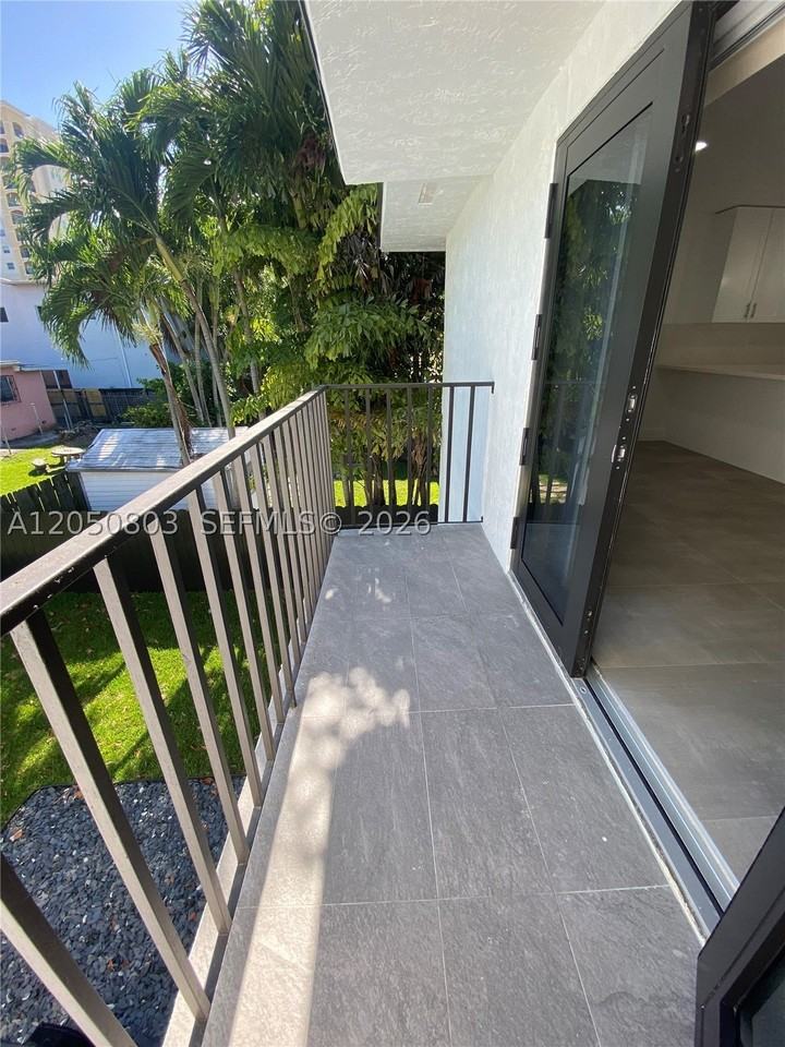 3626 Sw 16th St #3626 - Photo 7 of 23