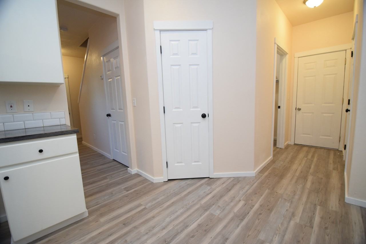 18528 Sw Mcclarey Dr #1 - Photo 6 of 34