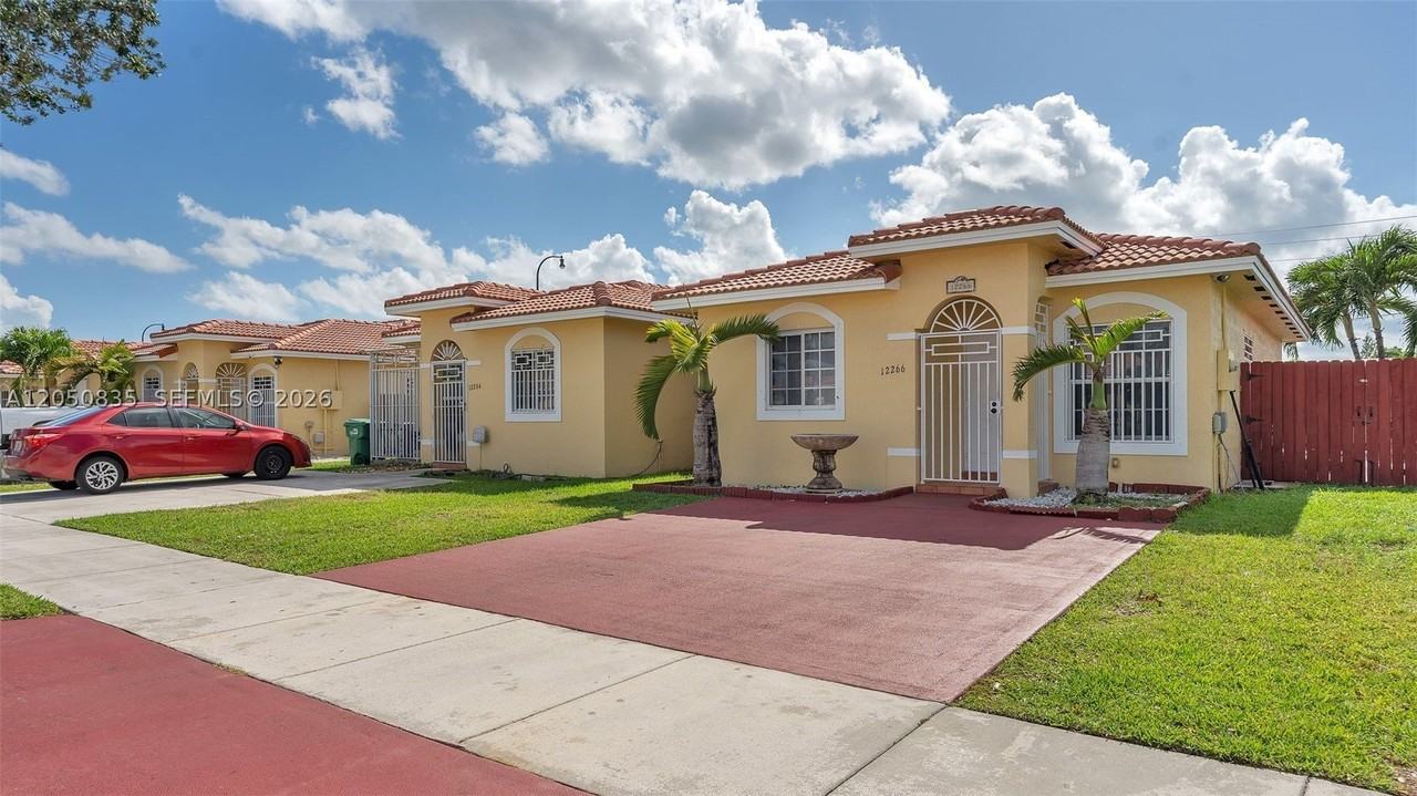 12266 Sw 215th Ter #1 - Photo 5 of 27