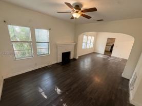 706 9th St #A - Photo 1 of 1