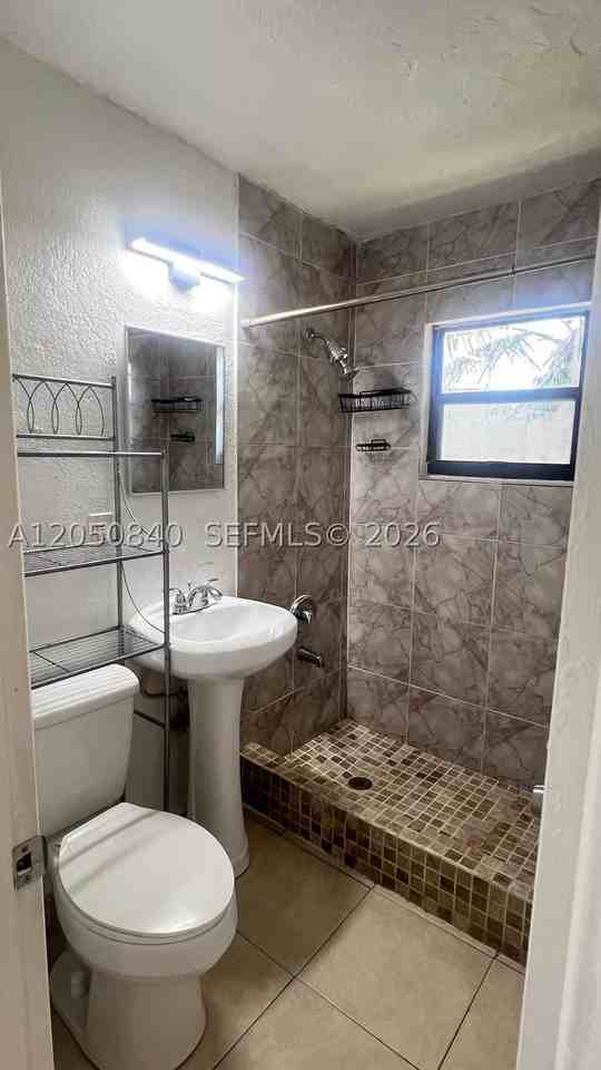 1742 Nw 29th Way #1742 - Photo 3 of 11