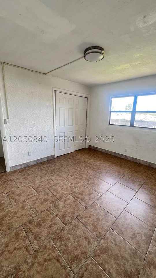 1742 Nw 29th Way #1742 - Photo 7 of 11