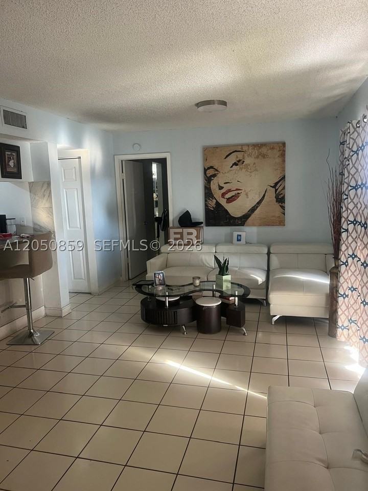 590 Nw 114th Ave #101 - Photo 5 of 43