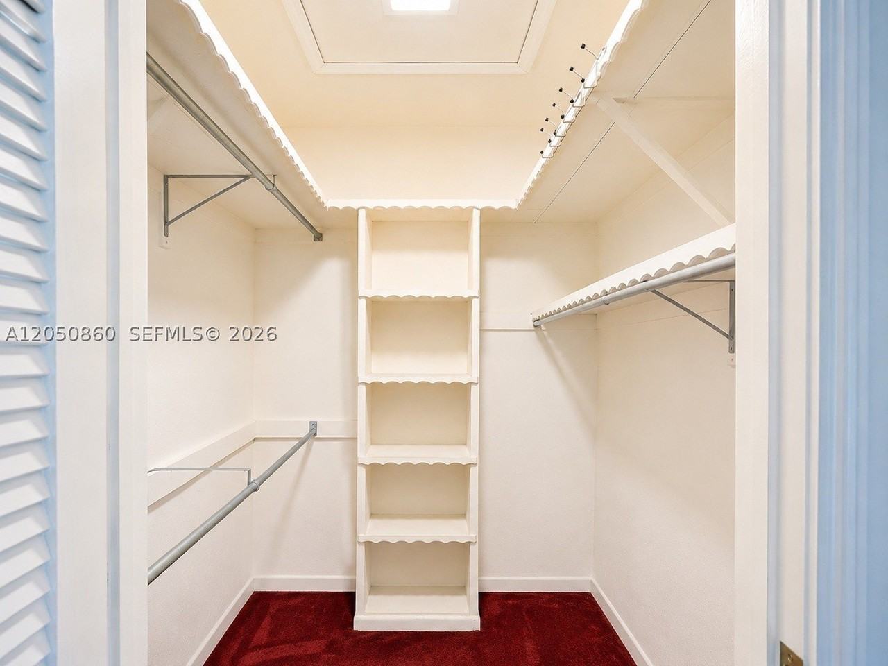 6225 Sw 59th St - Photo 5 of 10