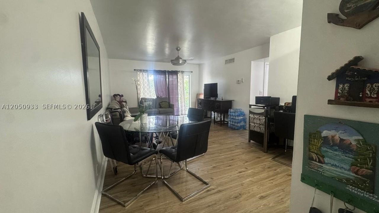 636 Nw 13th St #0230 - Photo 2 of 8