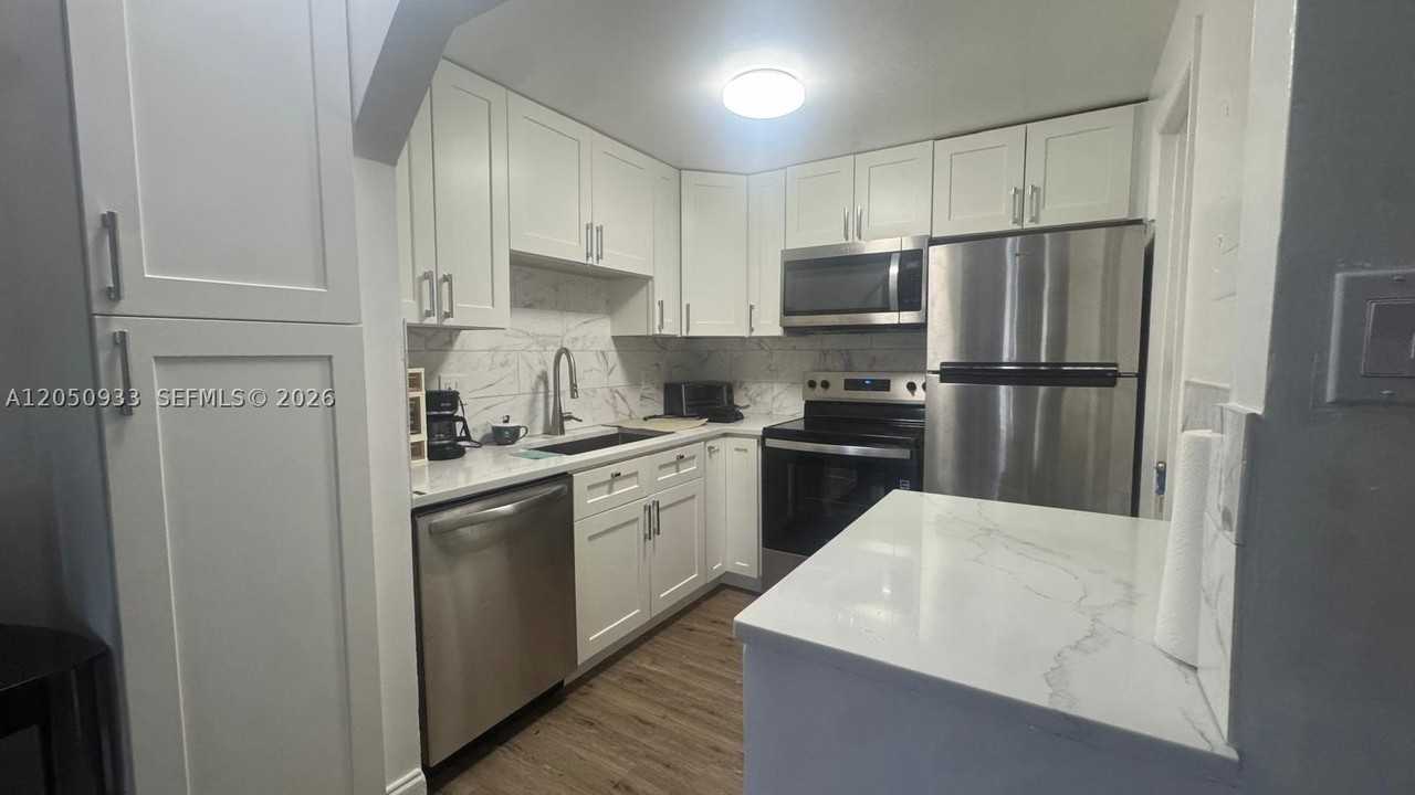 636 Nw 13th St #0230 - Photo 4 of 8