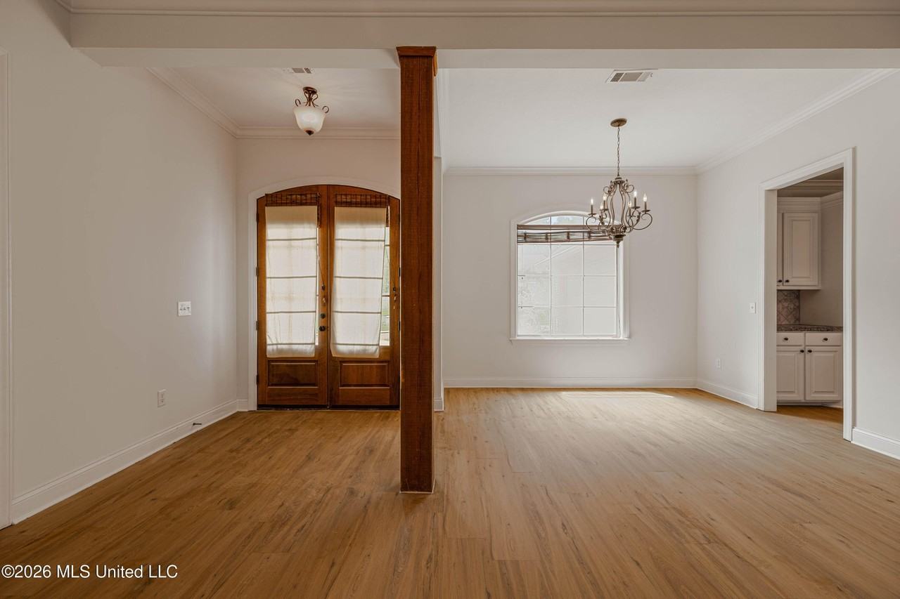 153 Hartfield Dr - Photo 6 of 41