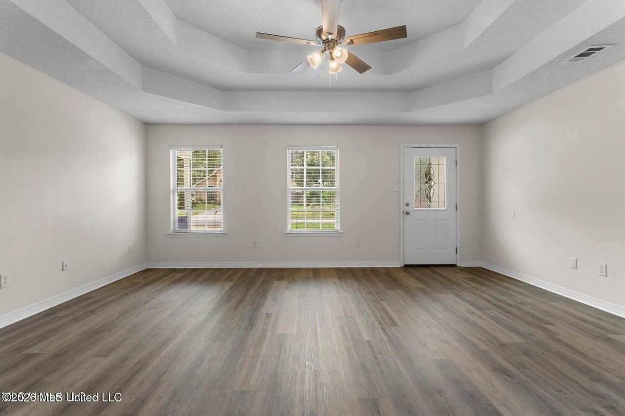8909 Mermaid Ave - Photo 2 of 15