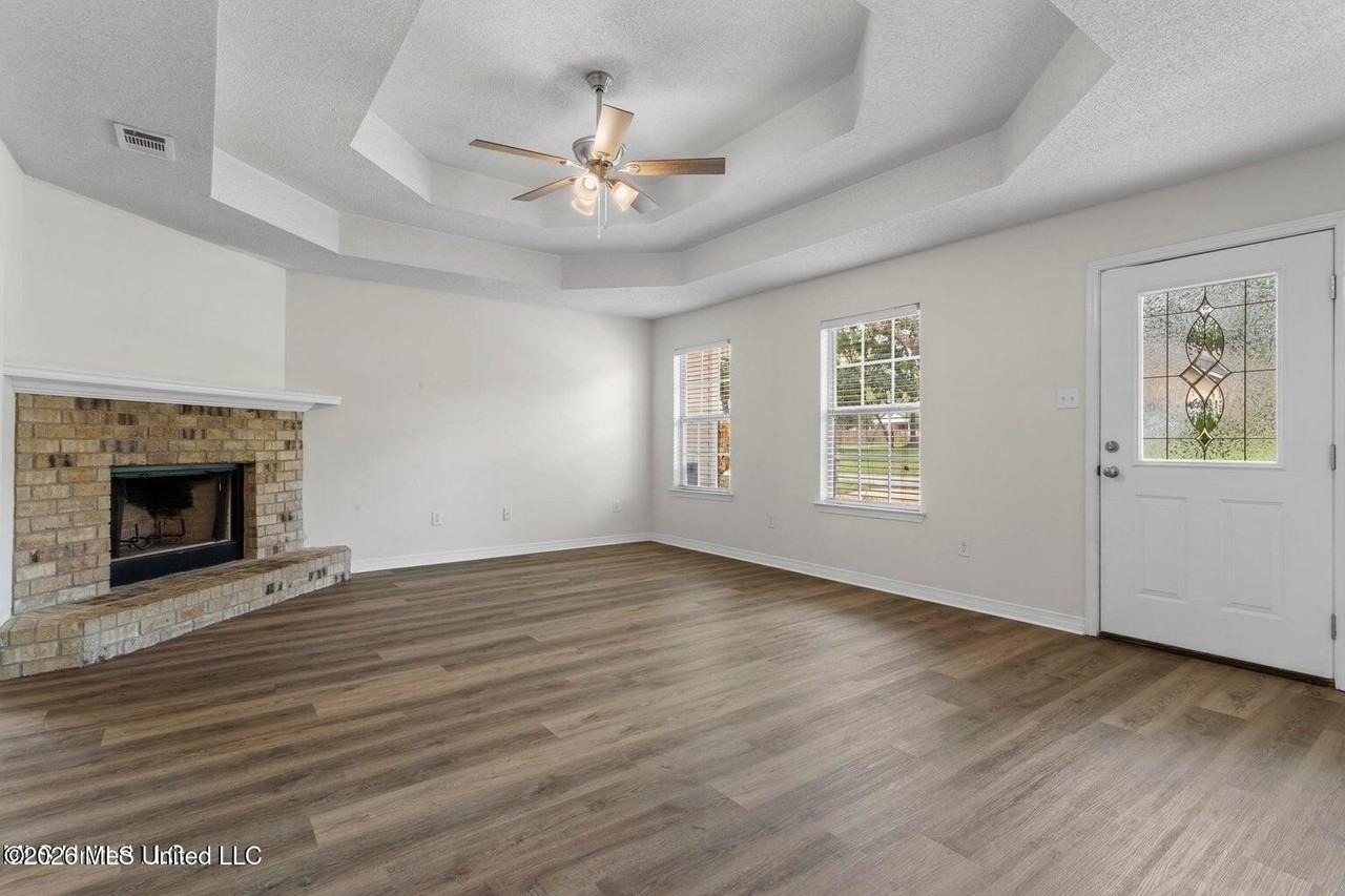 8909 Mermaid Ave - Photo 3 of 15