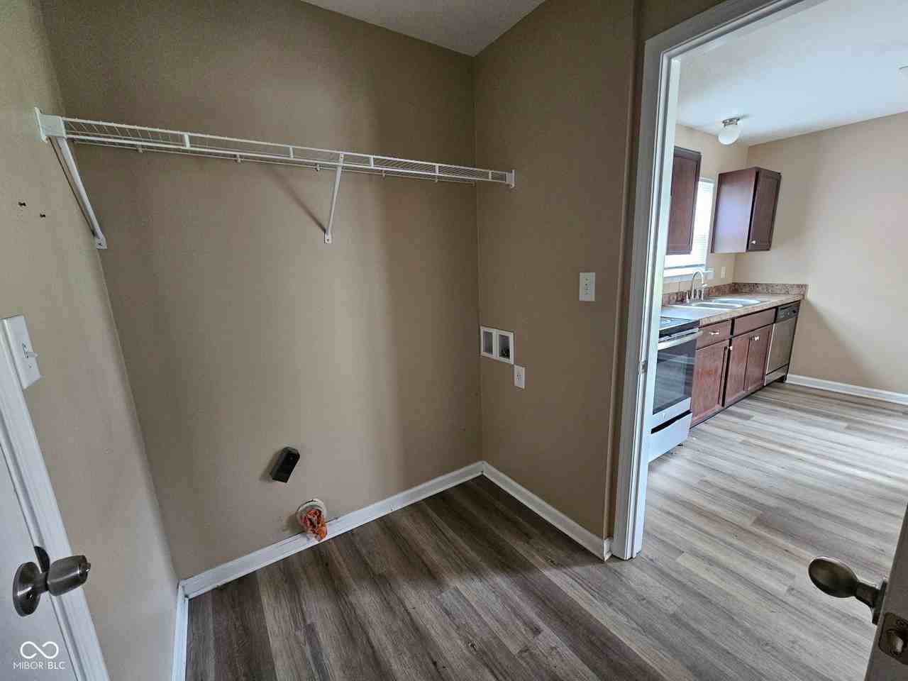4085 Lassen Ln - Photo 5 of 13