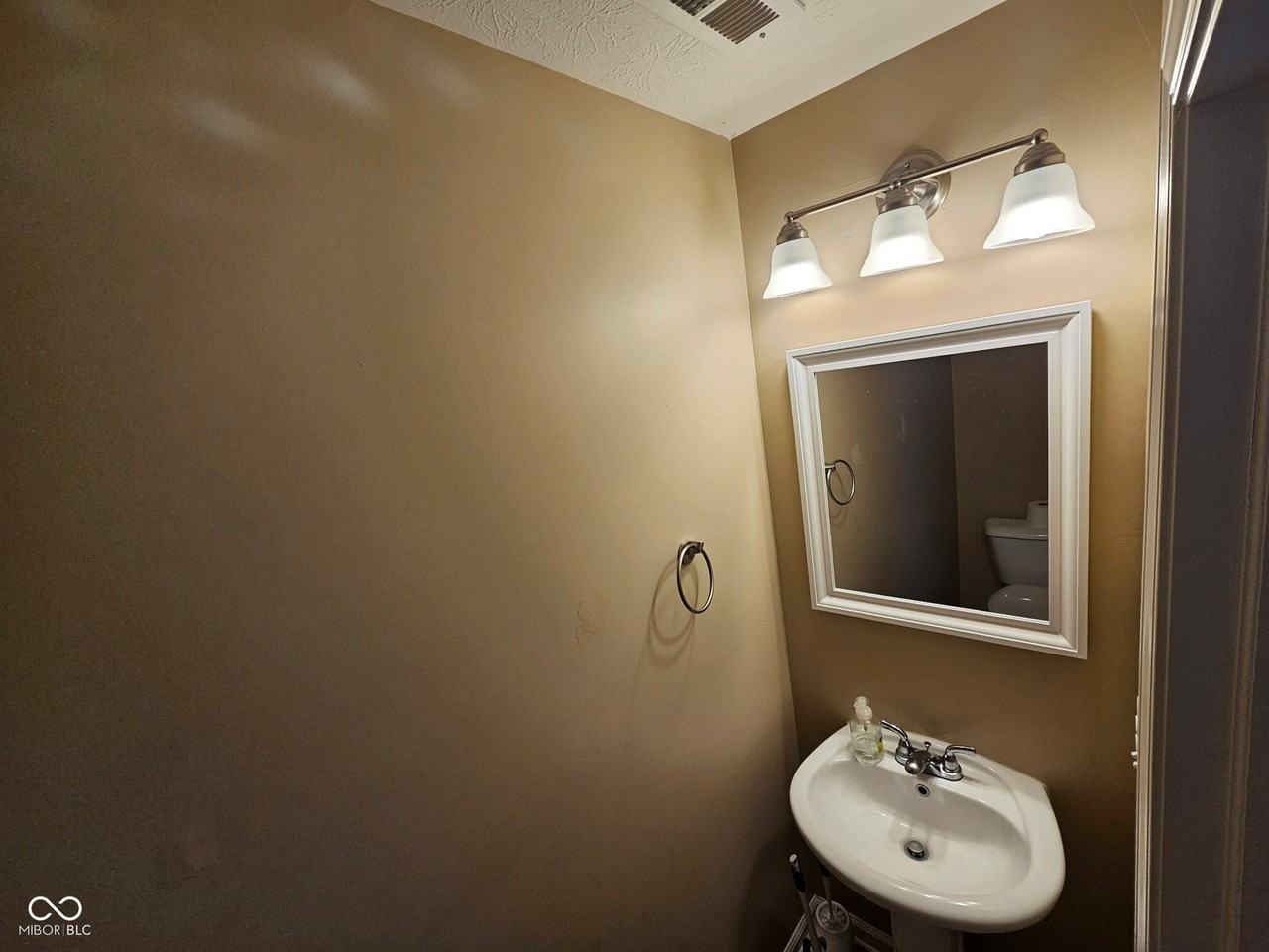 4085 Lassen Ln - Photo 6 of 13