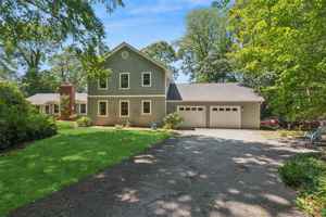 featured image of 440 Haywaters Rd