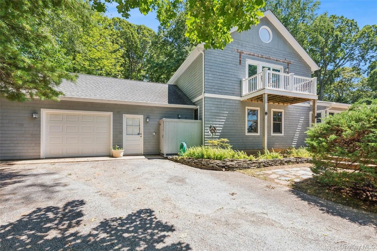 440 Haywaters Rd - Photo 2 of 21
