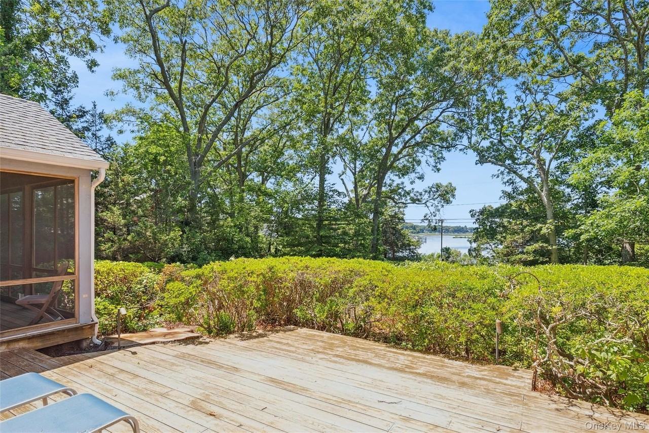 440 Haywaters Rd - Photo 4 of 21