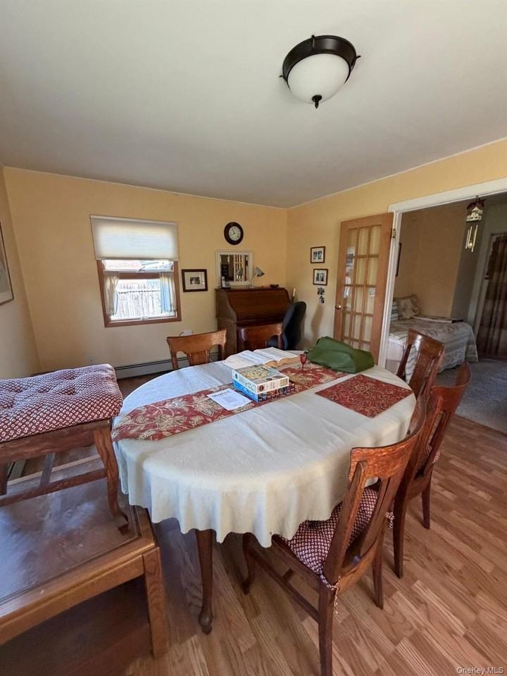 25 Surrey Ln - Photo 5 of 17