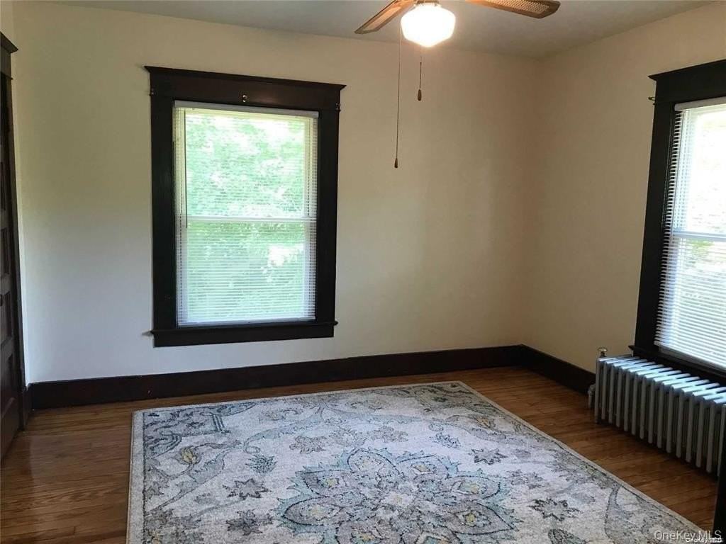 102 Berry Hill Rd #UPPR - Photo 5 of 8