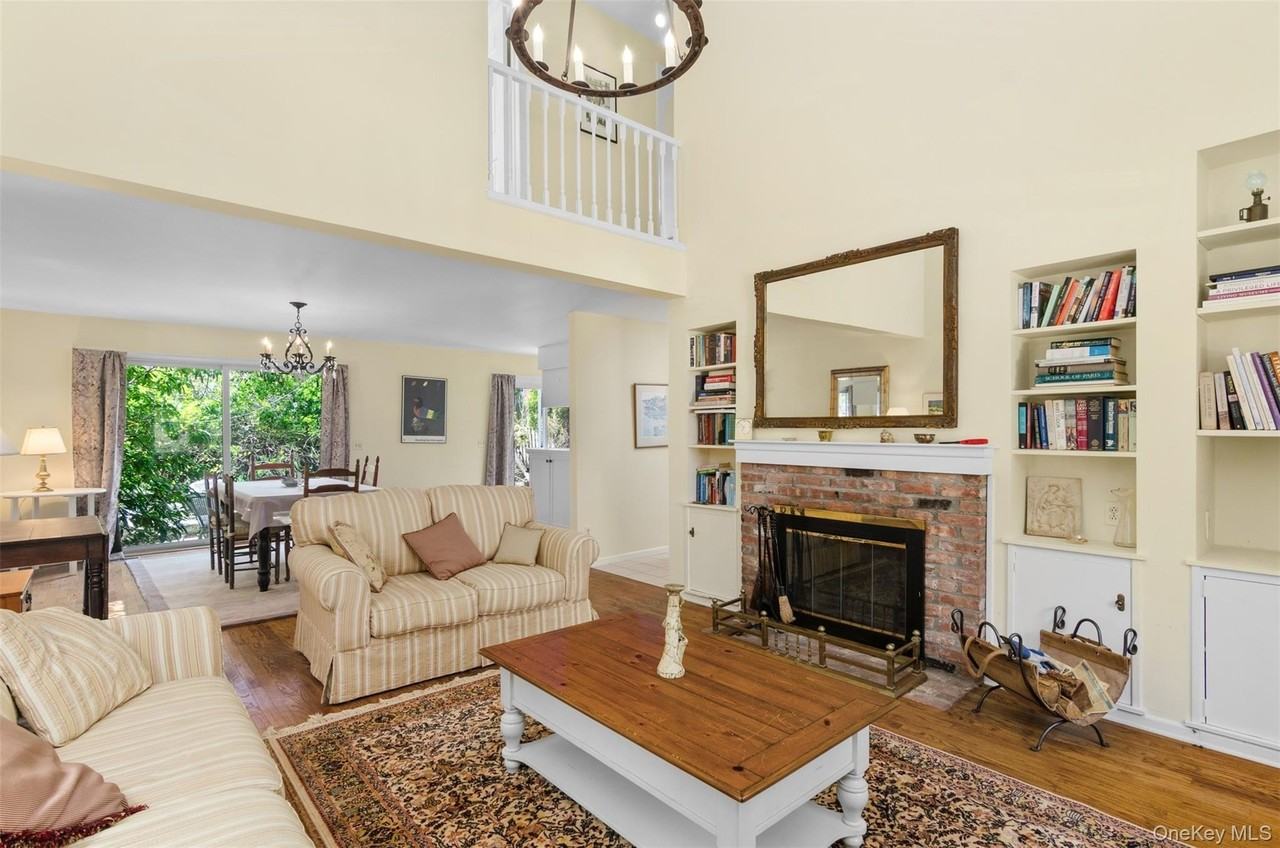 570 Hampton Rd #31 - Photo 5 of 20