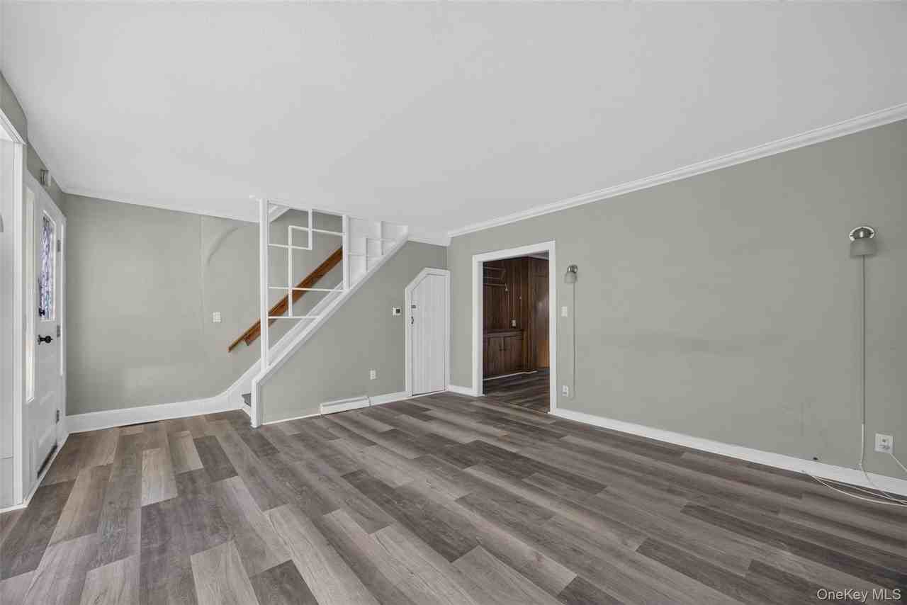 10 Washington Ave #3 - Photo 7 of 23