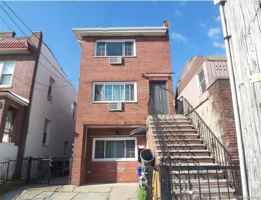 featured image of 1008 E 228th St #2nd