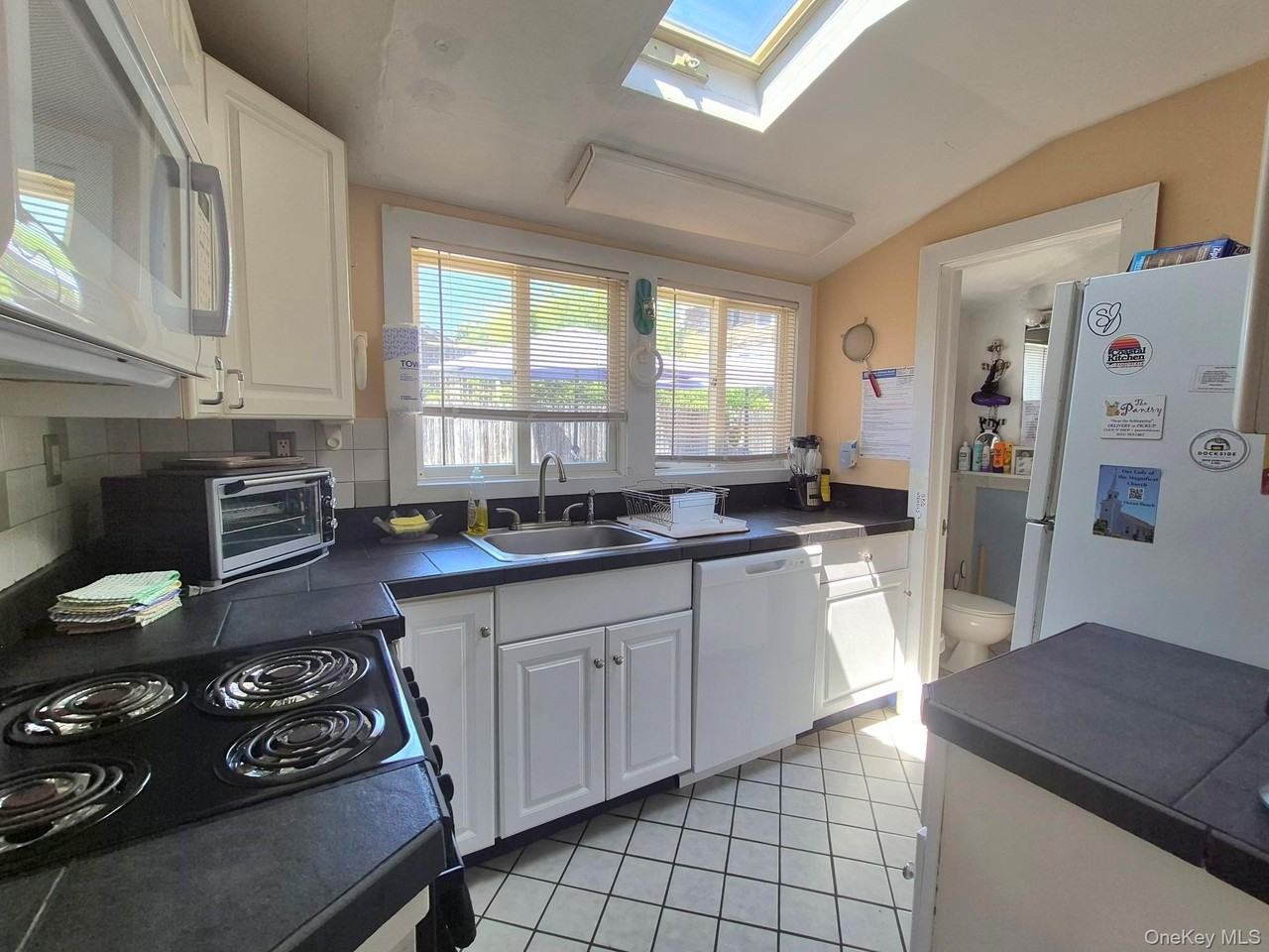 56 Bay Walk - Photo 6 of 20