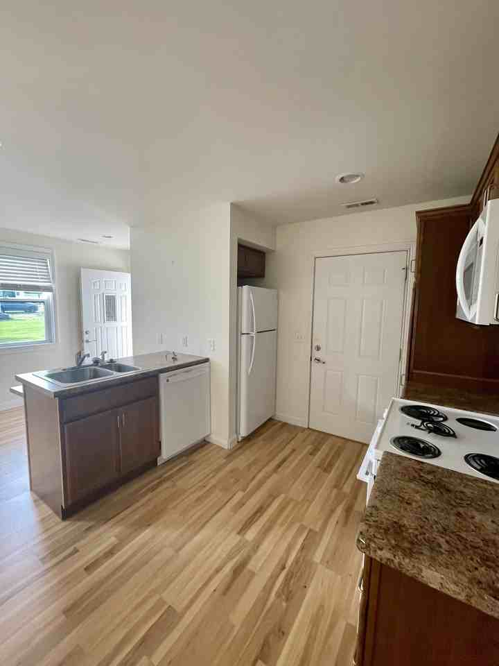 1414 W Mulberry St #1 - Photo 2 of 15