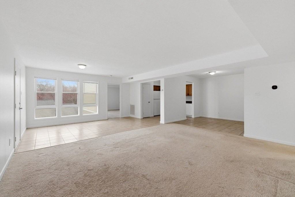 26 Beacon St #10F - Photo 2 of 19